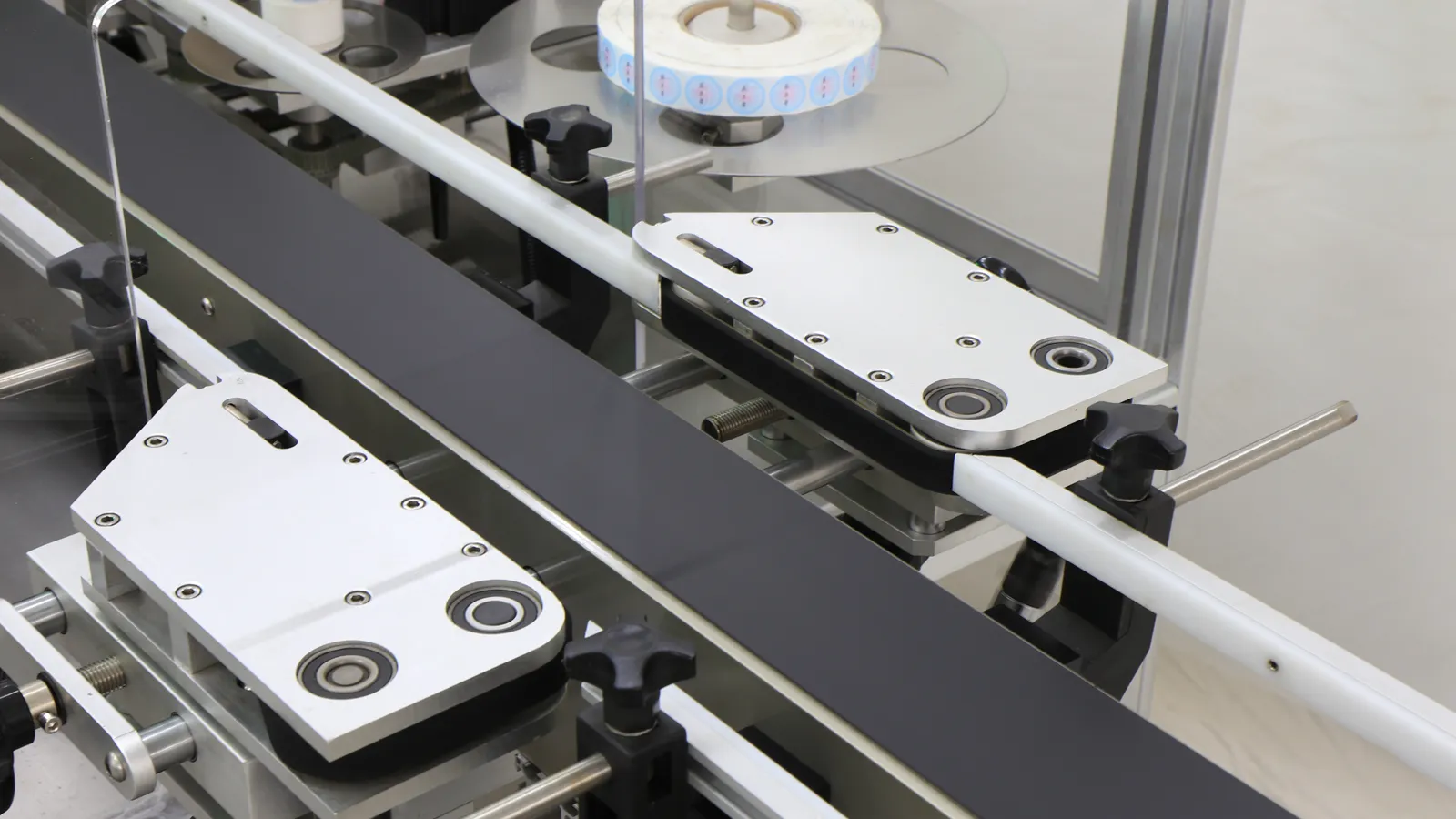 Automatic Dual-Side Bottle Labeler | Round, Square & Flat Custom Materials